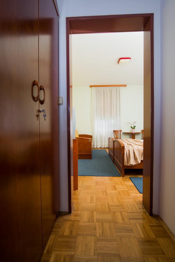 Garni Hotel Vila Ana Rogaška Slatina Cameră foto